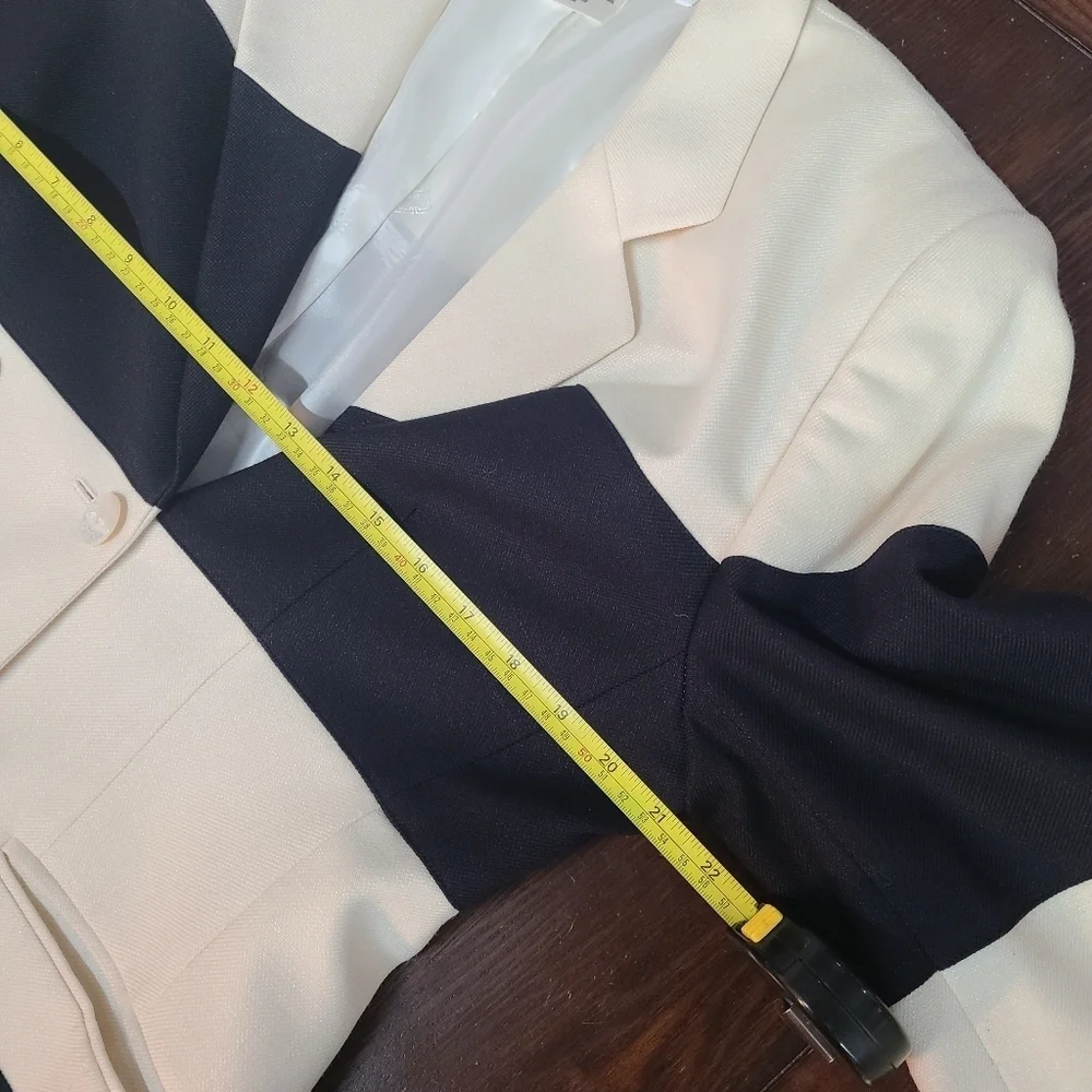 Escada Jacket - Picture 9 of 15